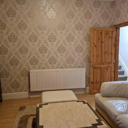 Sherbourne Retreat - 4 Bedroom House In Blackpool