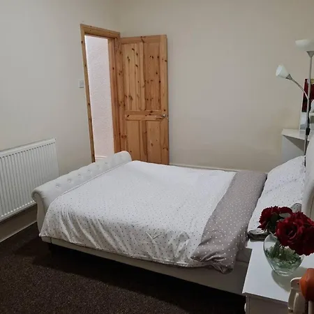 Sherbourne Retreat - 4 Bedroom House In * Blackpool