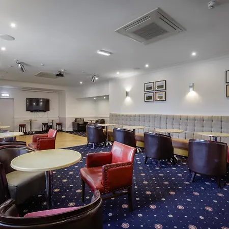 Hotell Ashley Victoria 4*