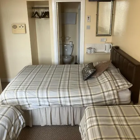 Pearl Hotel 3*