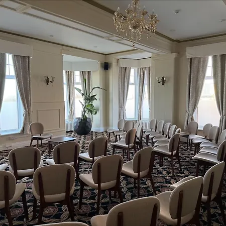 Hotell The Savoy (adults Only) 3*