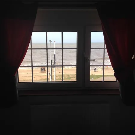 Blue Waves Hotel