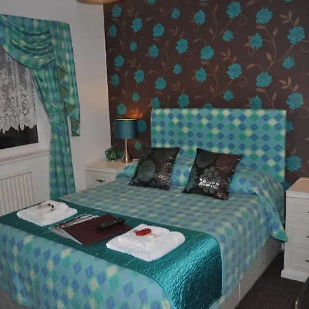The New Guilderoy Hotel 2*