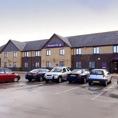 Hotel Premier Airport 3*
