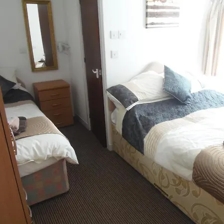 Oban House 3*
