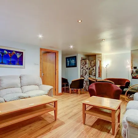 Sutton Park Гостевой дом 3*