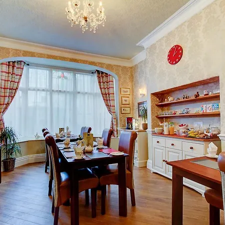 Nocleg ze śniadaniem North Crest 4*