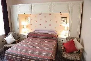 Sussex 3* Blackpool
