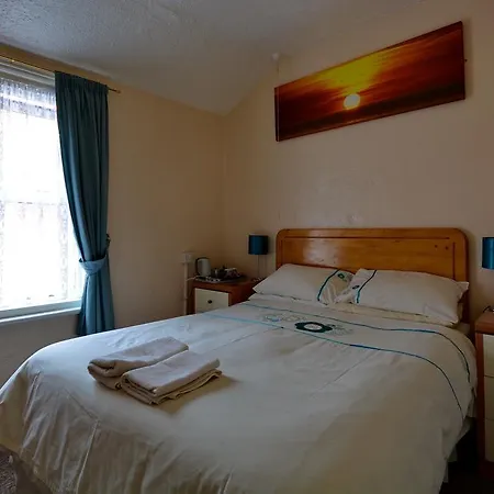 Shazron Bed & Breakfast 3*