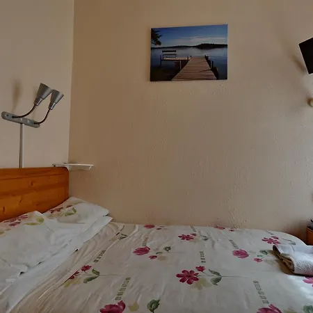 Shazron Bed & Breakfast