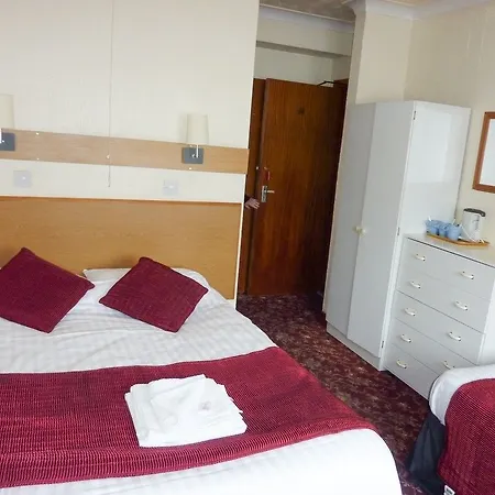 Blue Waves Hotel 2* Blackpool