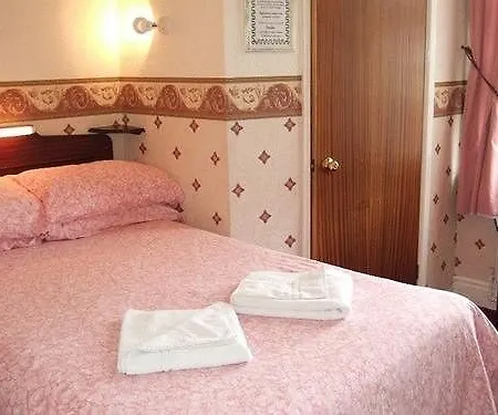 Manor Grove Bed & Breakfast