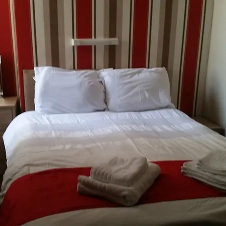 Bed & Breakfast Rayners Blackpool