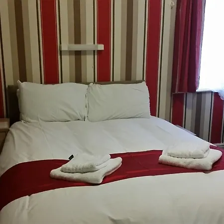 Bed & Breakfast Rayners 3*