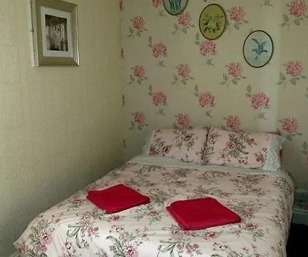 Jeanne 3* Blackpool