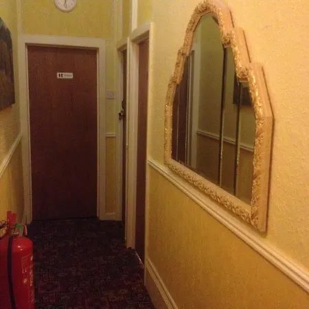 Pier View For Families Bed & Breakfast Blackpool