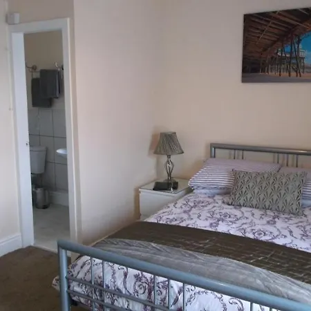 Rossall House , For Families & Couples 3* Blackpool