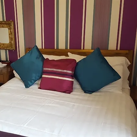 Guest house Crystals On The Prom 3*