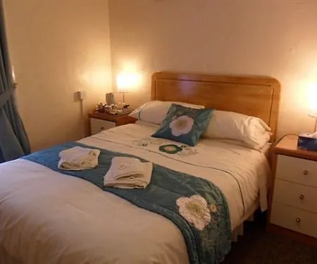 Shazron 3* Blackpool
