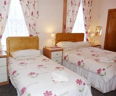 Shazron 3* Blackpool