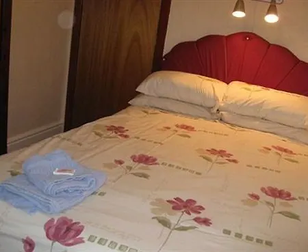 Shazron 3* Blackpool