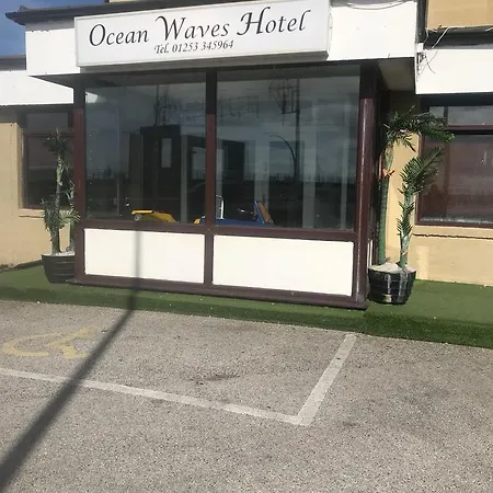 Ocean Waves 3* Blackpool