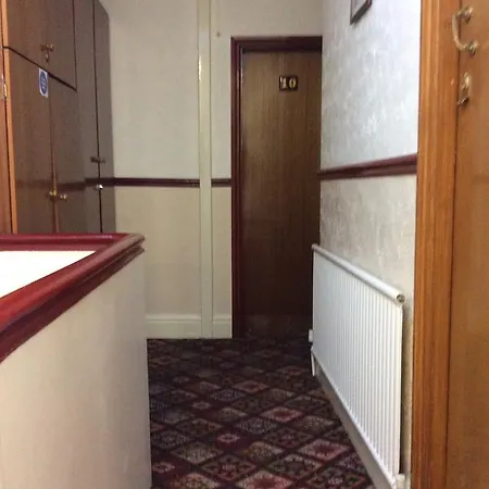 Bed & Breakfast Shazron 3*