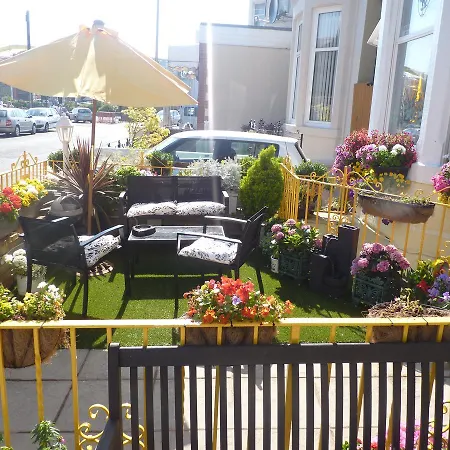 The Berkswell Hotel Blackpool