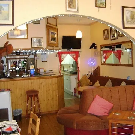 Glen Allan 3*