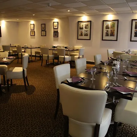 On The Prom At The Fernlea 3* Lytham St Annes