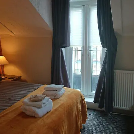 Guest house Ash Lea