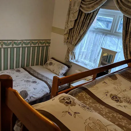 The New Guilderoy Hotel