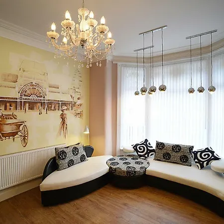The Winter Garden 3*