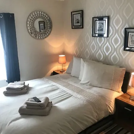 The Rutlands 3* Blackpool