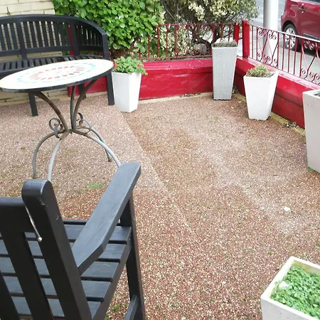 Ash Lea Guest house