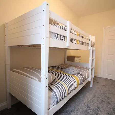 Holiday home Regent Choice - Town Centre - Large *