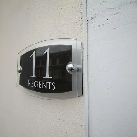 Regent Choice - Town Centre - Large *